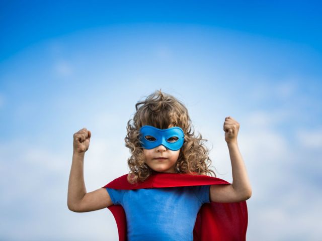mrg-super-girl-994x662